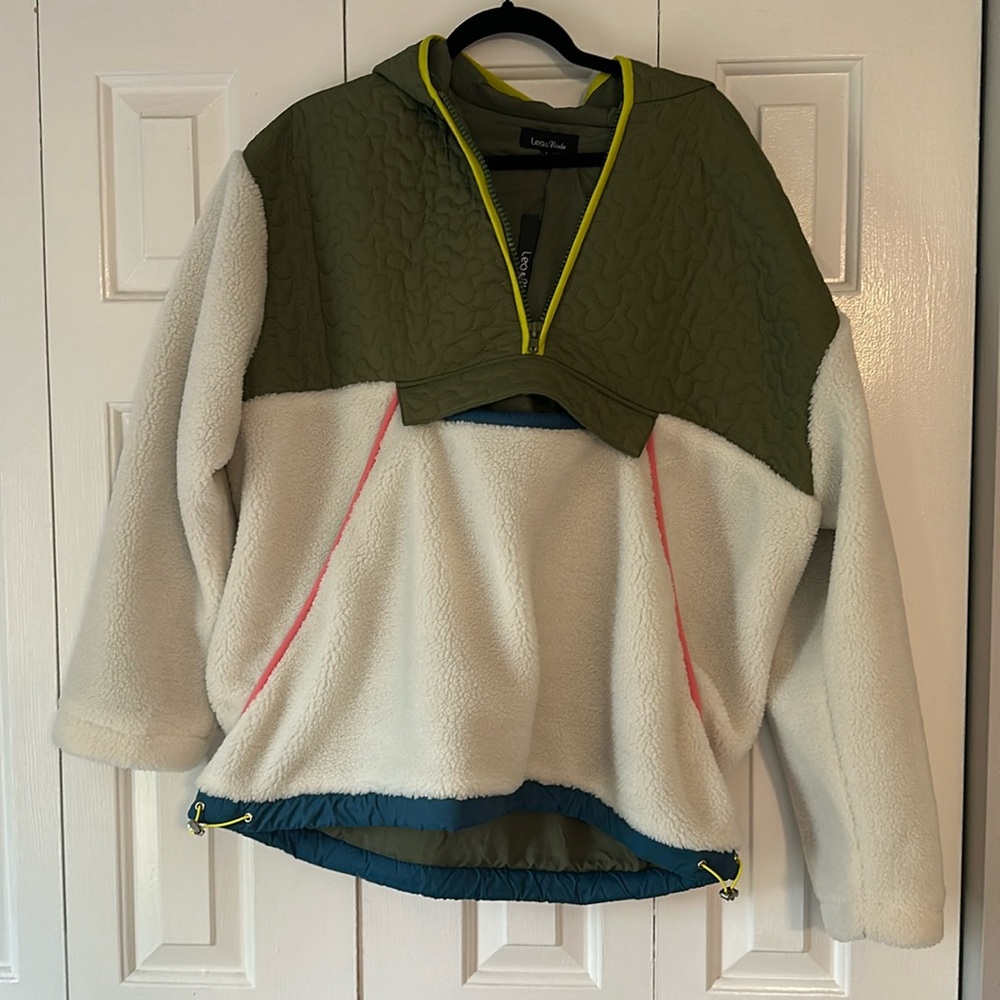 lea and viola half zip sweatshirt size large